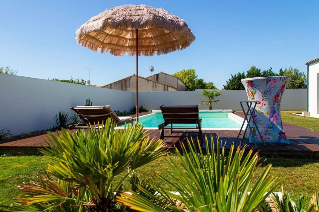 VILLA avec PISCINE chauffée trois chambres Saint-Sulpice-de-Royan Esterno foto
